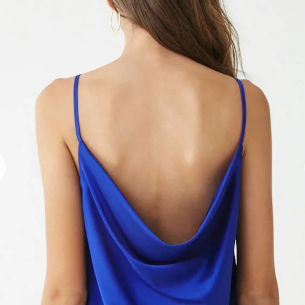 NWT. Blue forever 21 top